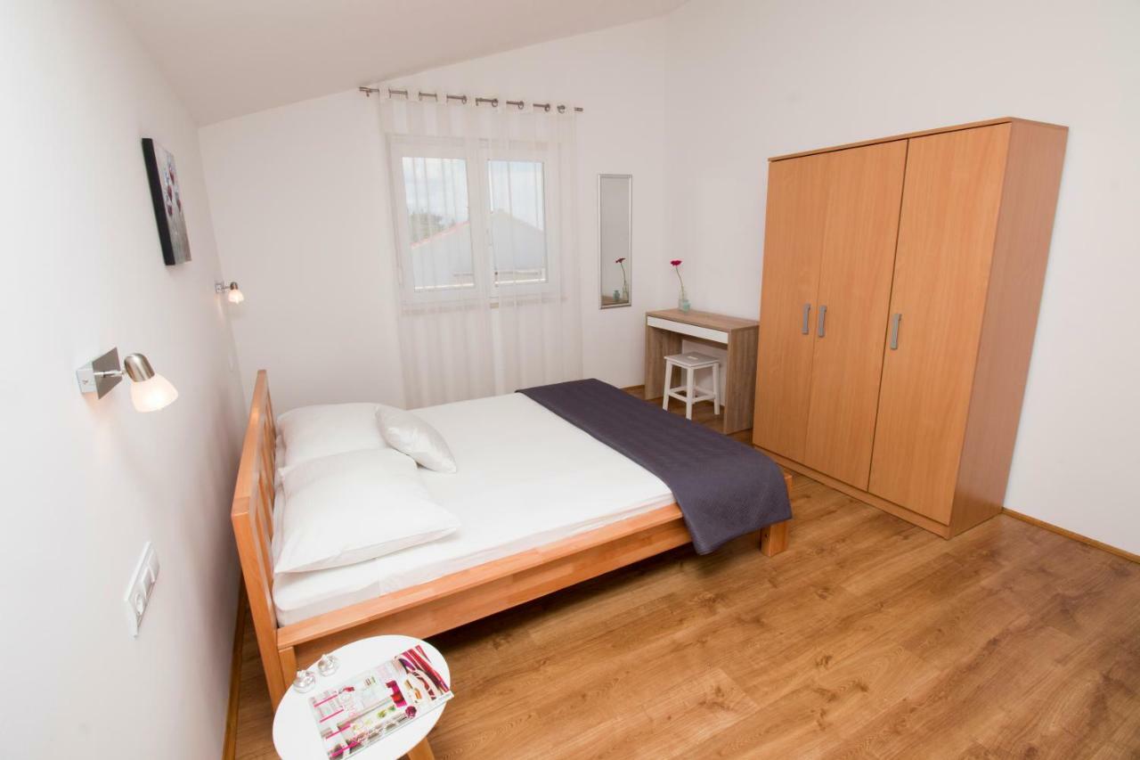 Apartments Liber لوكفا روجوزنيكا المظهر الخارجي الصورة