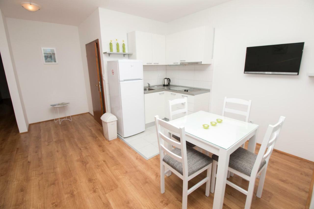 Apartments Liber لوكفا روجوزنيكا المظهر الخارجي الصورة
